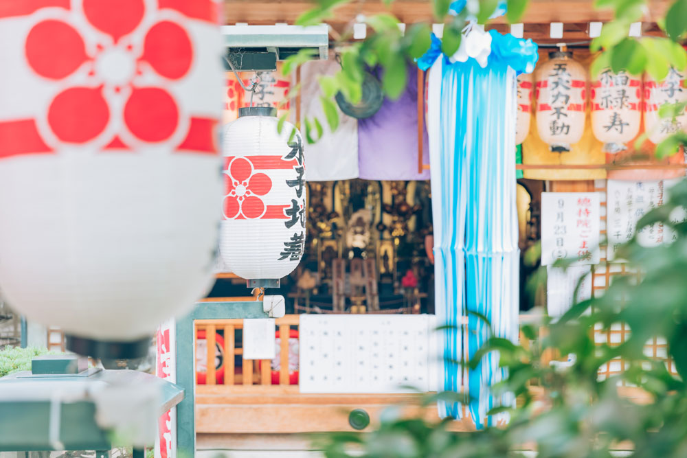 中山寺総持院の七夕祭りの様子1